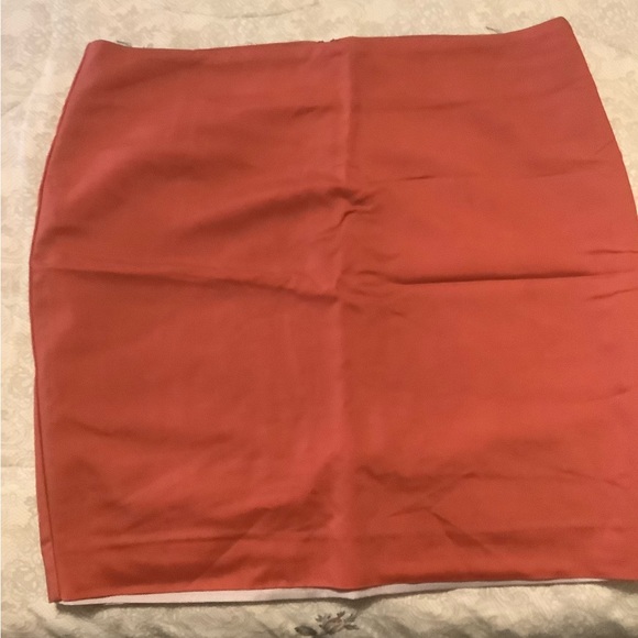 Le Chateau 15/16 tangerine skirt - Picture 3 of 6